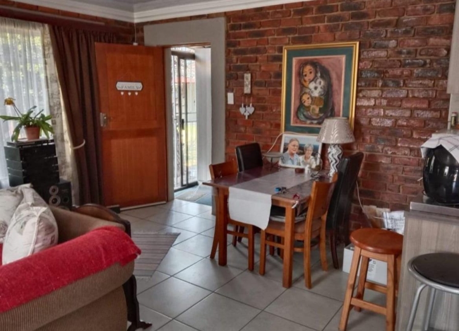 2 Bedroom Property for Sale in Miederpark North West